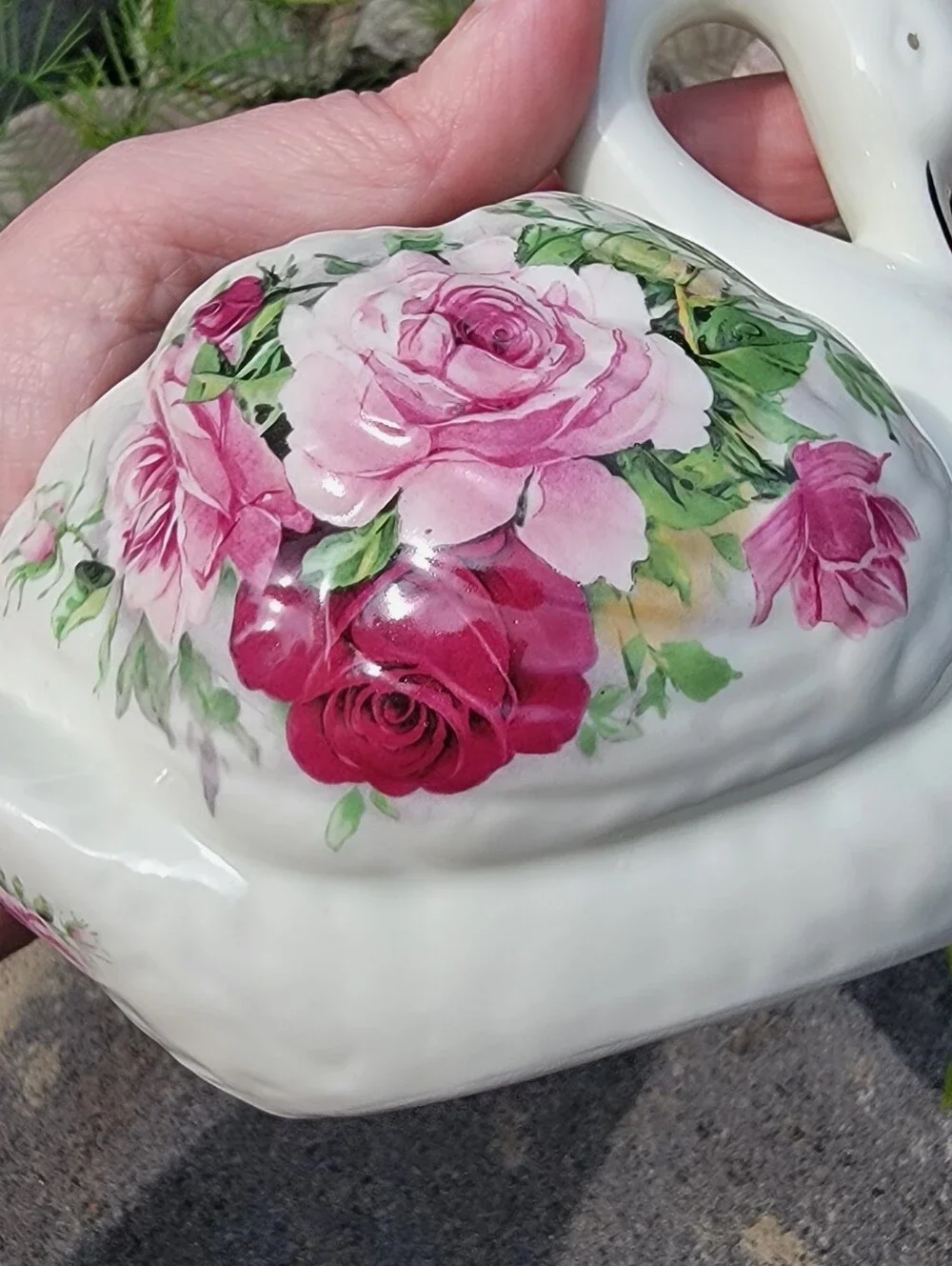 Vintage Formalities By Baum Bros. Porcelain Swan Figurine Planter Pink/Red Roses